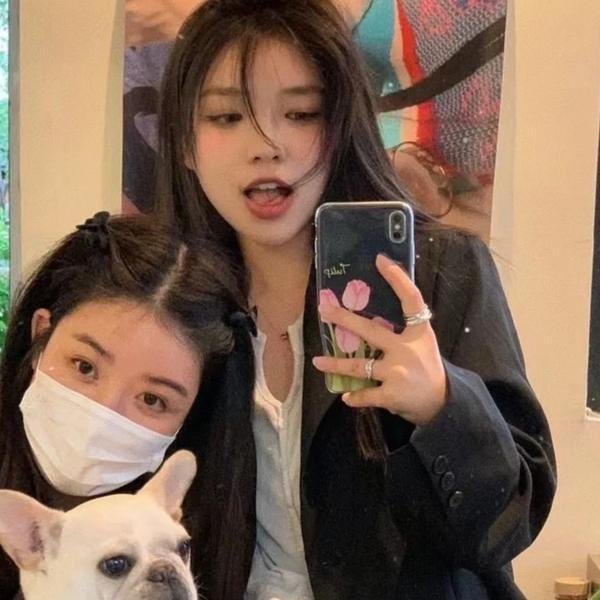 10号舱里的女人